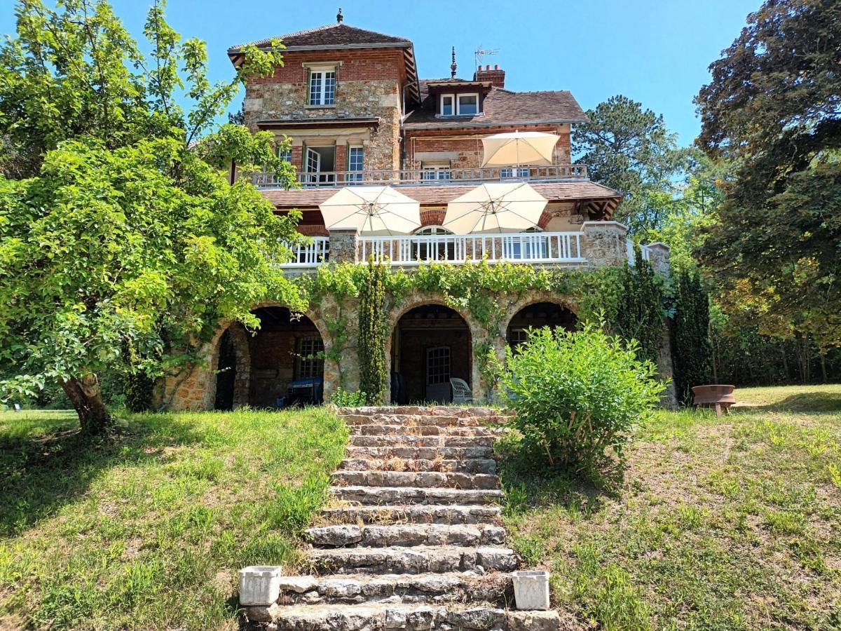 Le Manoir Du Cerf * Gaillon-sur-Montcient